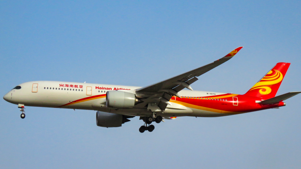 Hainan Airlines Boeing 787 in the air - Hainan offers free in-flight Wi-Fi