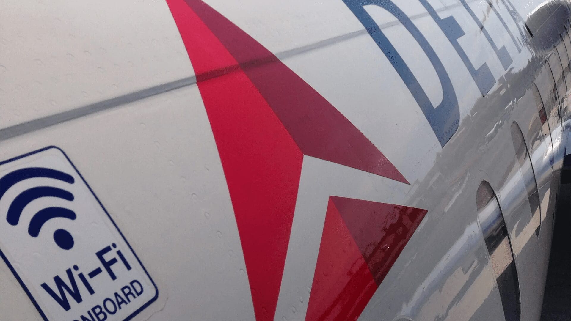 The Complete Guide To Airlines Offering Free In-Flight Wi-Fi