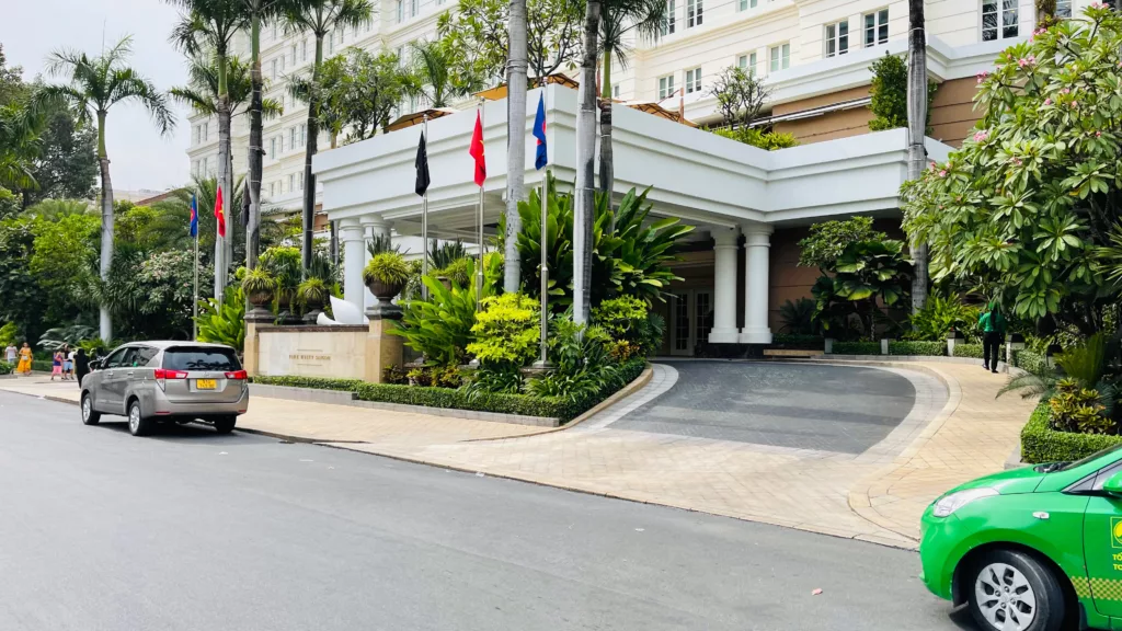 Park Hyatt Saigon main entrance