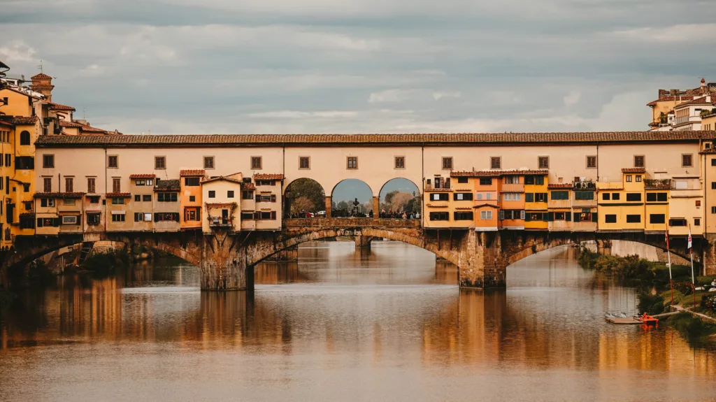 Ponte Vecchio in Florence Photo Guide World's Most Iconic Photo Spots
