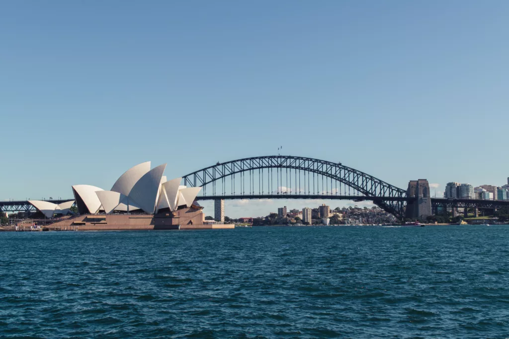 Sydney Opera House and the Harbour Bridge are part of any good Sydney photo tour