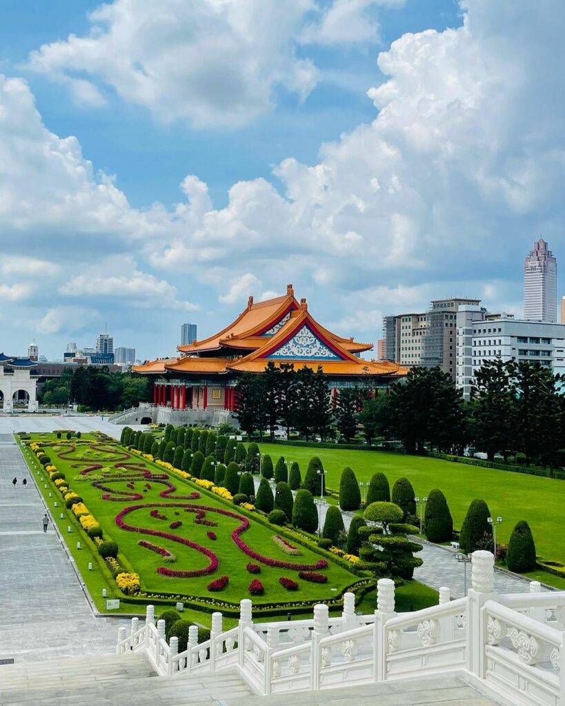 Chiang Kai shek Memorial Hall - Taipei