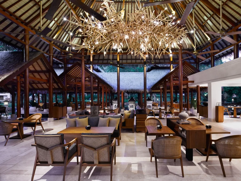 Use a Hyatt Club Access Award to access the Grand Club Lounge at the Grand Hyatt Bali