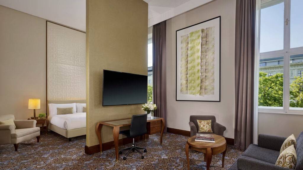 A junior suite at the Vienna Ritz-Carlton. Space available suite upgrades are available for Marriott Bonvoy Platinums.