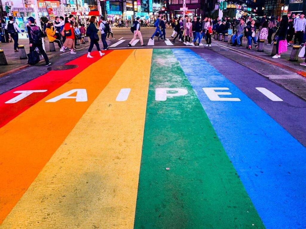 Ximending aipei Rainbow Flag Crossing - Taipei