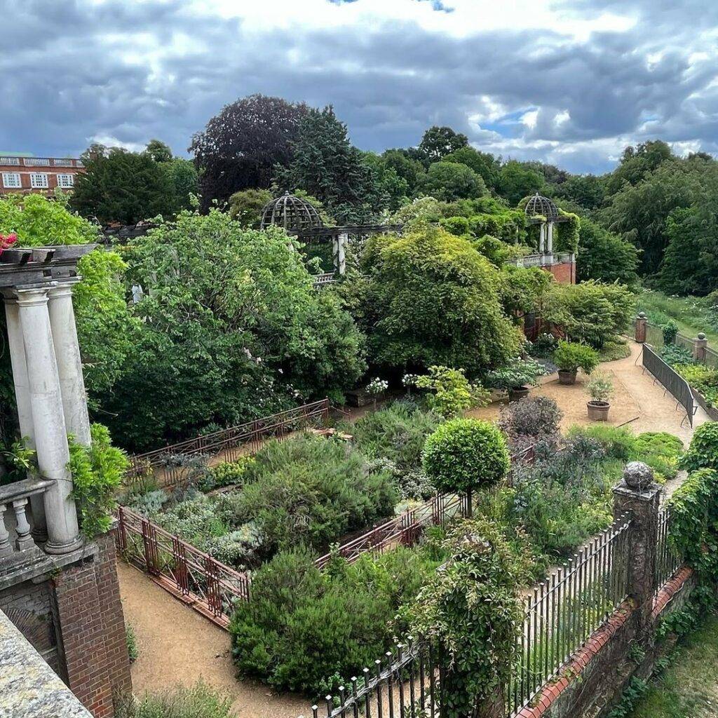 Hill Garden Pergola in Hampstead Heath 1 - best photo spots in London