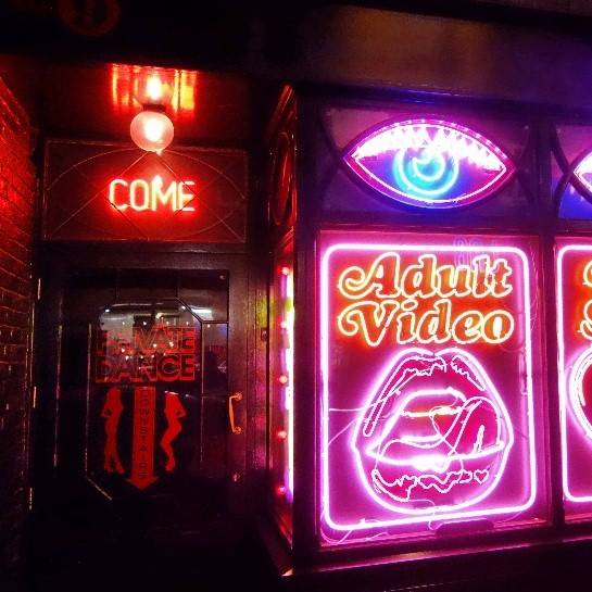 The Peep Show Sign at La Bodega Negra 2 - best photo spots in London