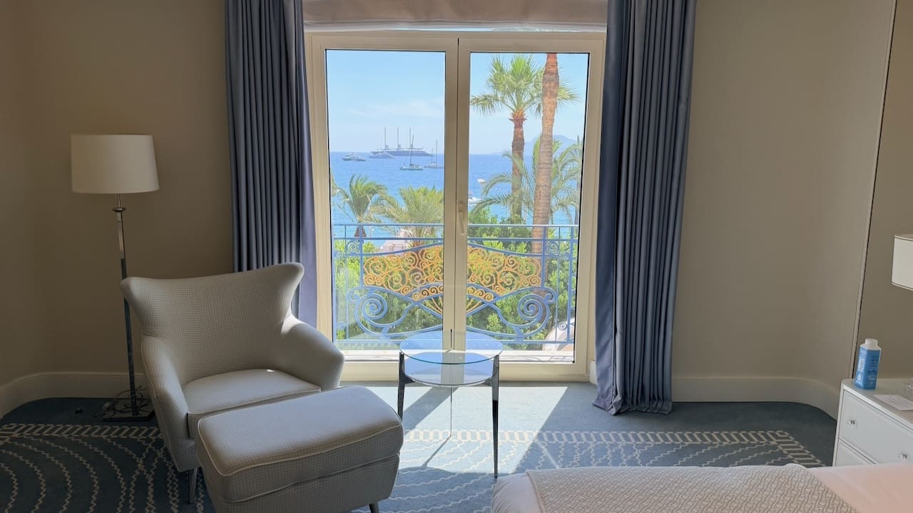 Photobook: Premium Sea View Room at Hôtel Martinez, Cannes