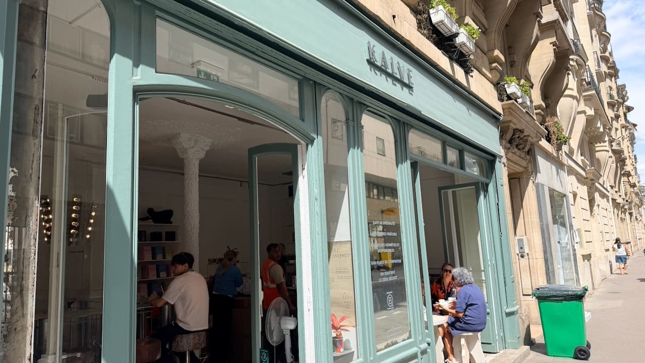 KALVE Coffee Desaix: Specialty Coffee Near the Eiffel Tower