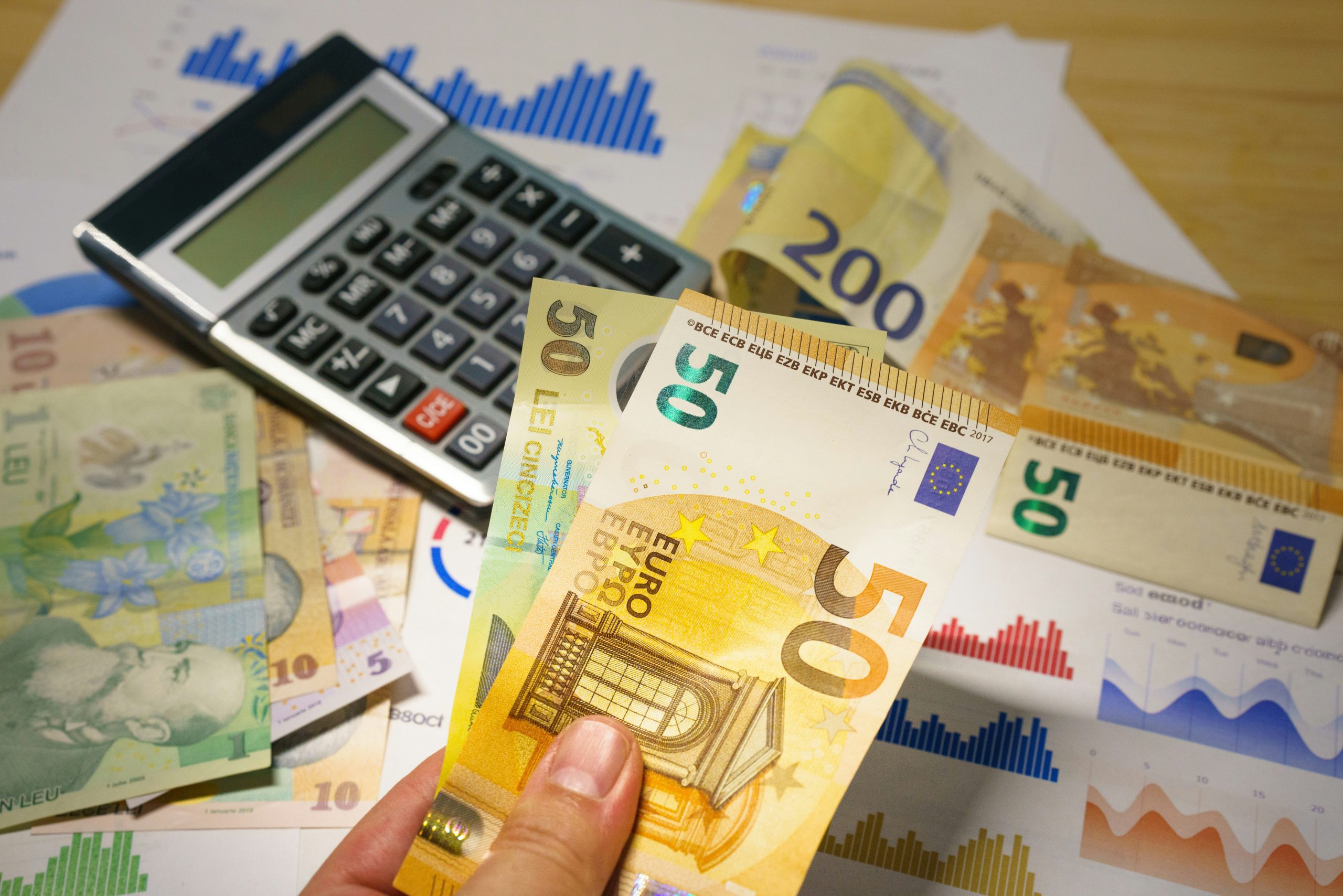 How to Stay Tax-Compliant As A Digital Nomad